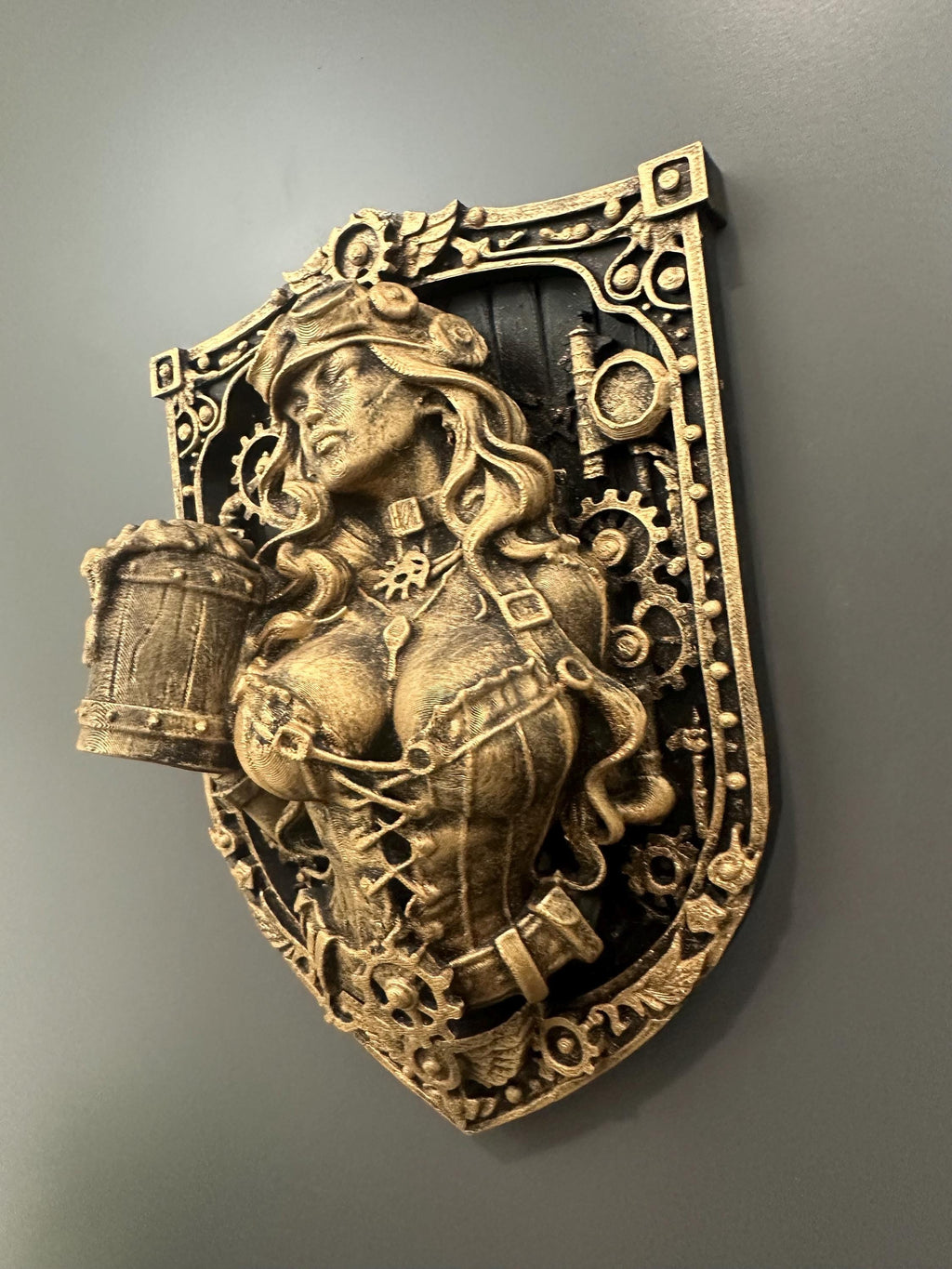 Steampunk Tavern Wench Wall Decor - Beer Maiden Bar Plaque - Man Cave Industrial Gear Art - Pub Wall Sculpture Gift 9x6.5x3.5”