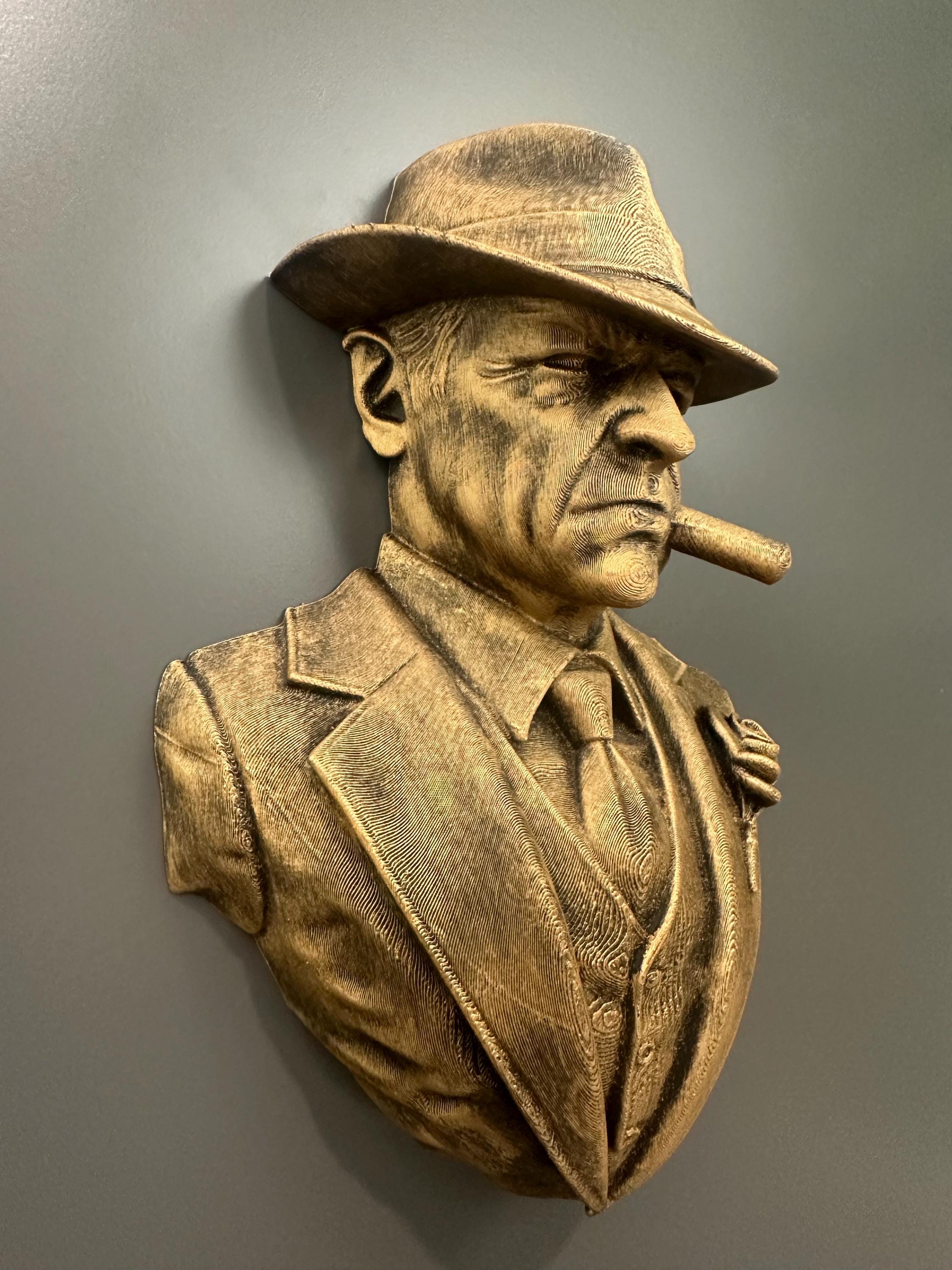 Mob Boss Wall Bust Sculpture - Mafia Cigar Man Cave Decor - Vintage Gangster Wall Art - Home Bar Office Decor Gift - Hand Painted 9x6x3”