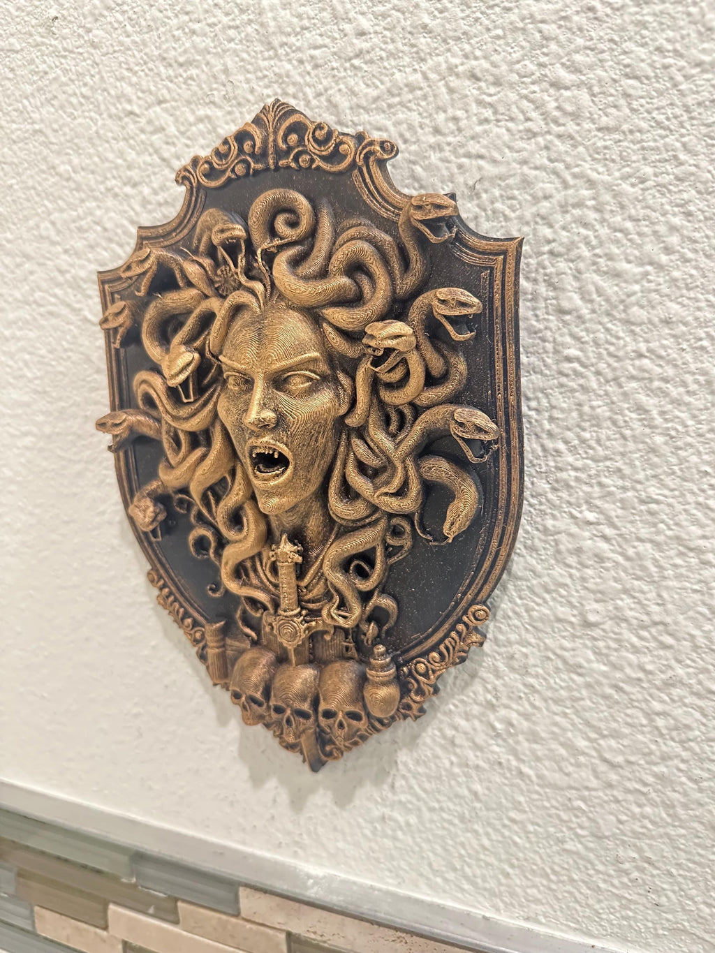 Medusa Wall Mount