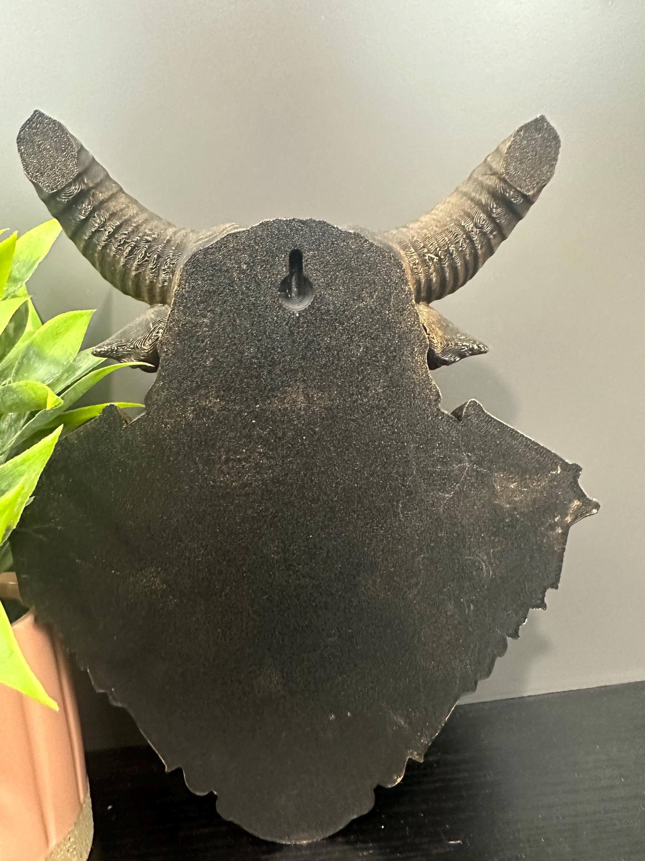 Minotaur Wall Mount - Mythical Bull Warrior Decor - Gladiator Beast Bust - Gamer Room Wall Art - Fantasy Game Room Sculpture - RPG Boss 9”