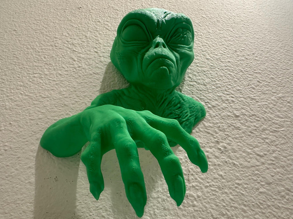 Alien Wall Mount Hanging Sculpture - Extraterrestrial Sci-fi Home Decor - 9x7x3 Green Alien Art