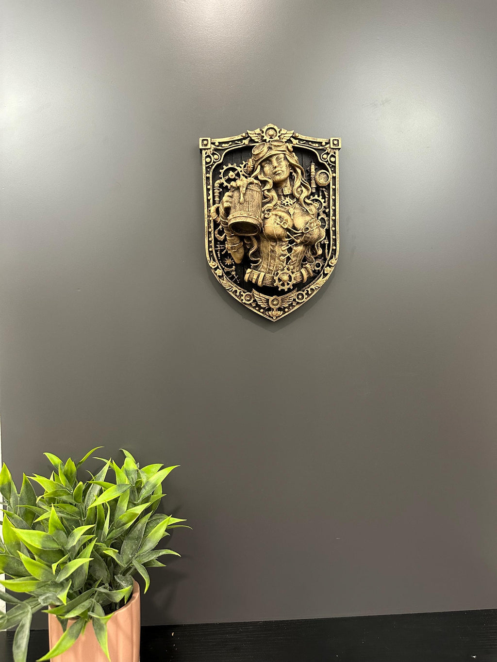 Steampunk Tavern Wench Wall Decor - Beer Maiden Bar Plaque - Man Cave Industrial Gear Art - Pub Wall Sculpture Gift 9x6.5x3.5”
