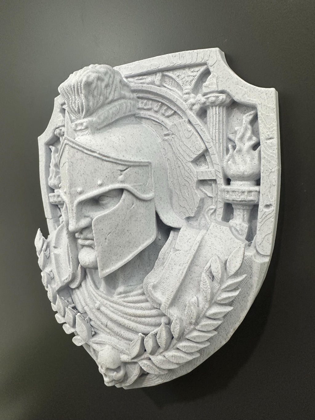 Spartan Warrior Wall Plaque Sculpture - Greek Gladiator Helmet Decor - Stone Style Wall Art - Man Cave Gym Decor - Ancient Warrior 8x7x3”