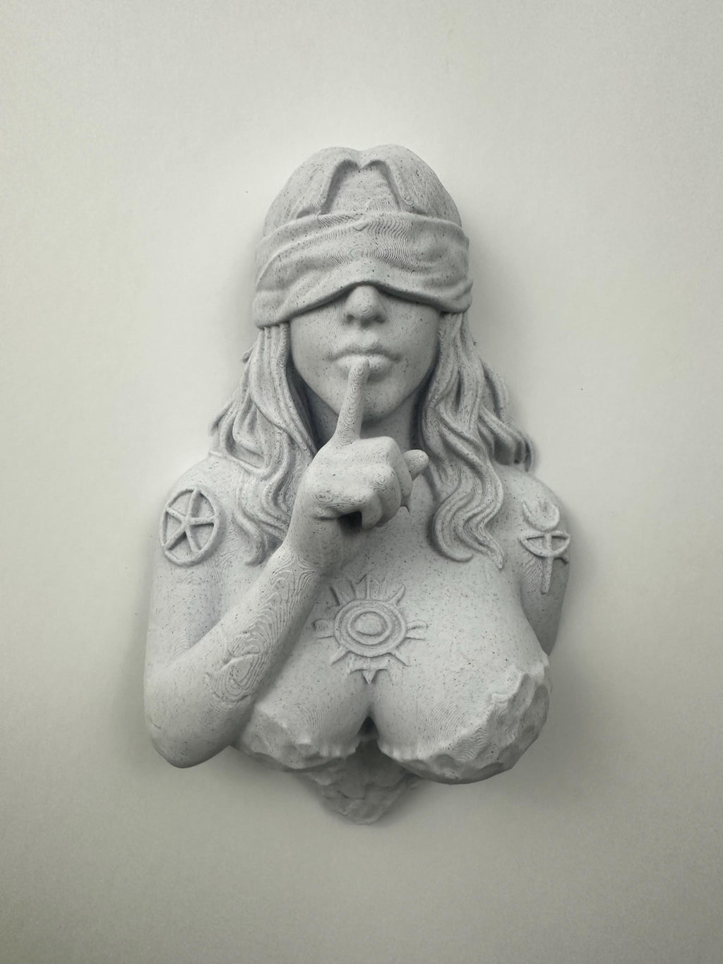 Blindfolded Oracle Wall Sculpture - Gothic Mythology Decor - Mystic Woman Bust Art - Occult Wall Hanging - Dark Fantasy Home Decor 9x6x3