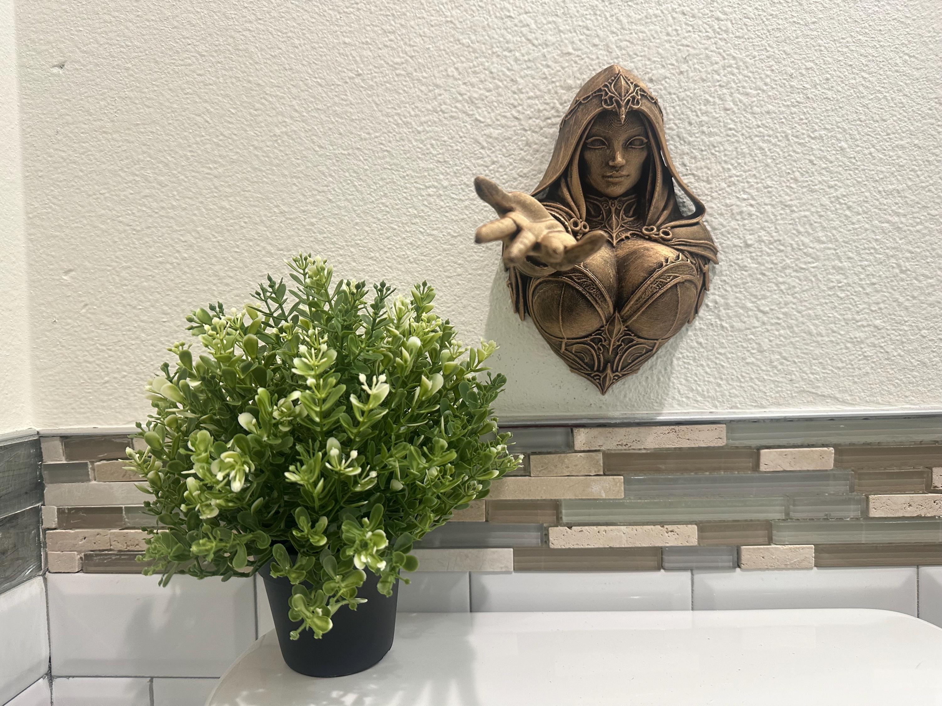 Fantasy Sorceress Goddess Wall Hand Towel Holder - Gothic Medieval Maiden Hand Hook - Unique Hand Painted Bathroom Wall Decor - Dark Gamer