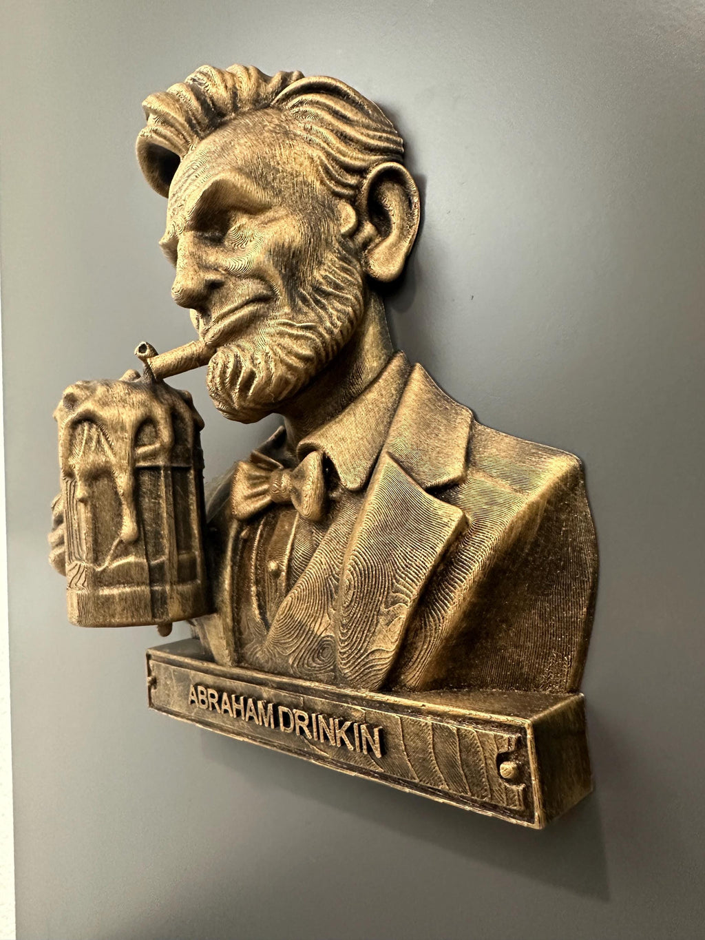 Abraham Drinkin Wall Decor - Funny Abe Lincoln Bar Art - Rustic Beer Wall Plaque - Man Cave Decor - Bar Wall Sculpture 9x7x3”