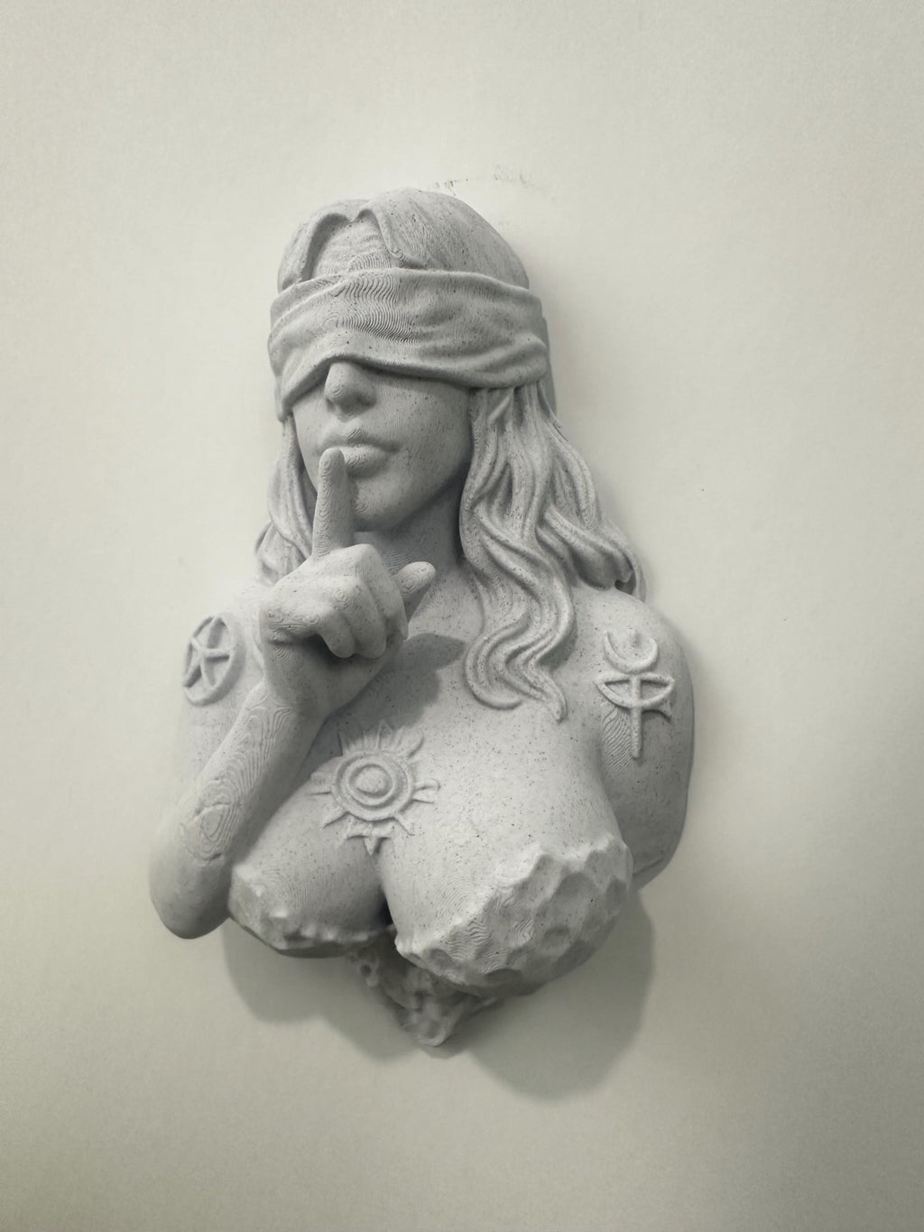 Blindfolded Oracle Wall Sculpture - Gothic Mythology Decor - Mystic Woman Bust Art - Occult Wall Hanging - Dark Fantasy Home Decor 9x6x3