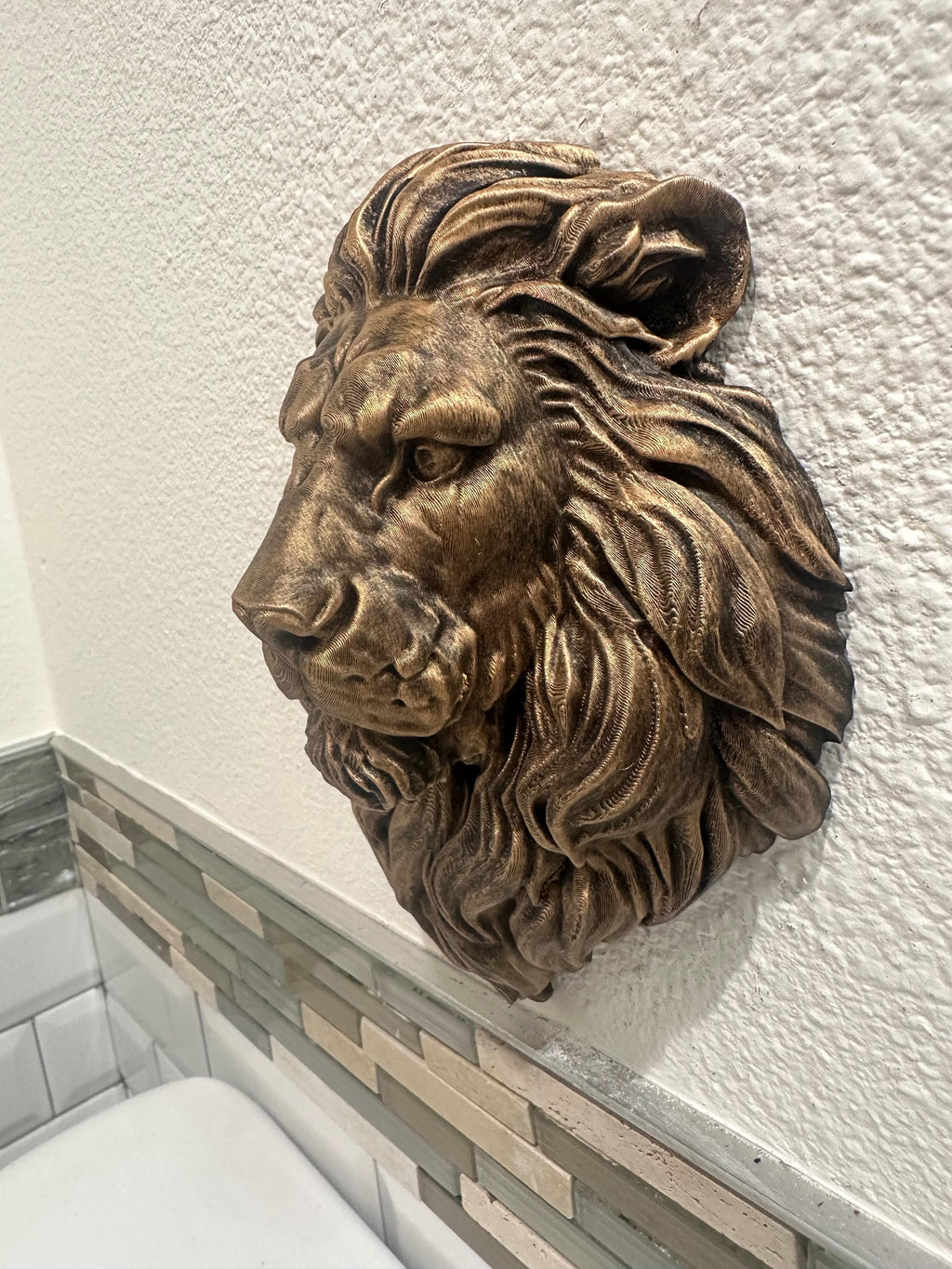Hand Painted Fierce Lion Head 9x7x3 Hanging Wall Mounted Sculpture - Jungle King Home Decor - Classical Wall Art - Regal Animal Head Mount