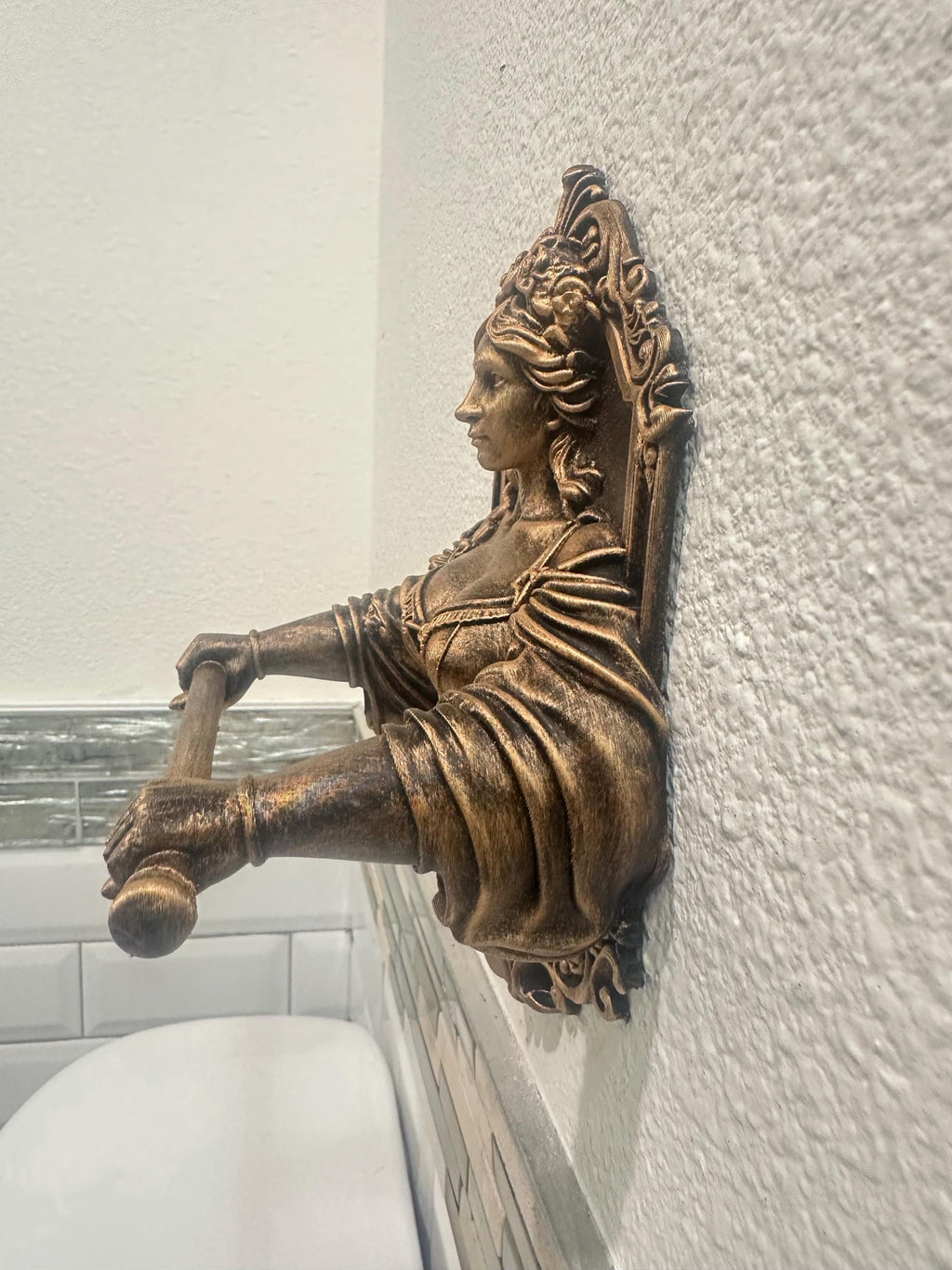 Classical Maiden Goddess Hand Towel Holder
