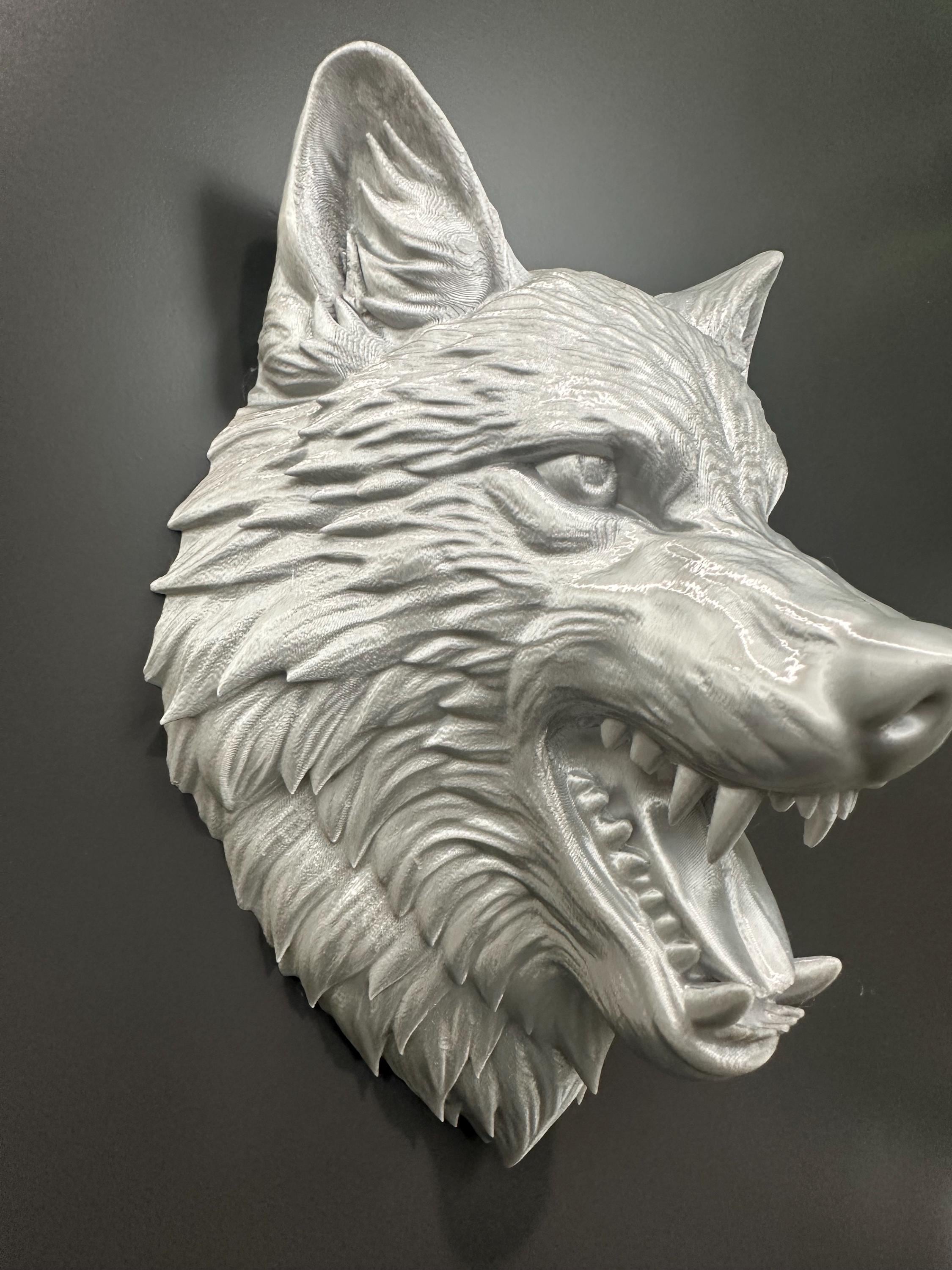 Fierce Wolf Head Wall Mount Plaque - Rustic Cabin Decor - Man Cave Wall Art - Wildlife Sculpture - Lodge Gift For Him 9x7x4.5” Silver