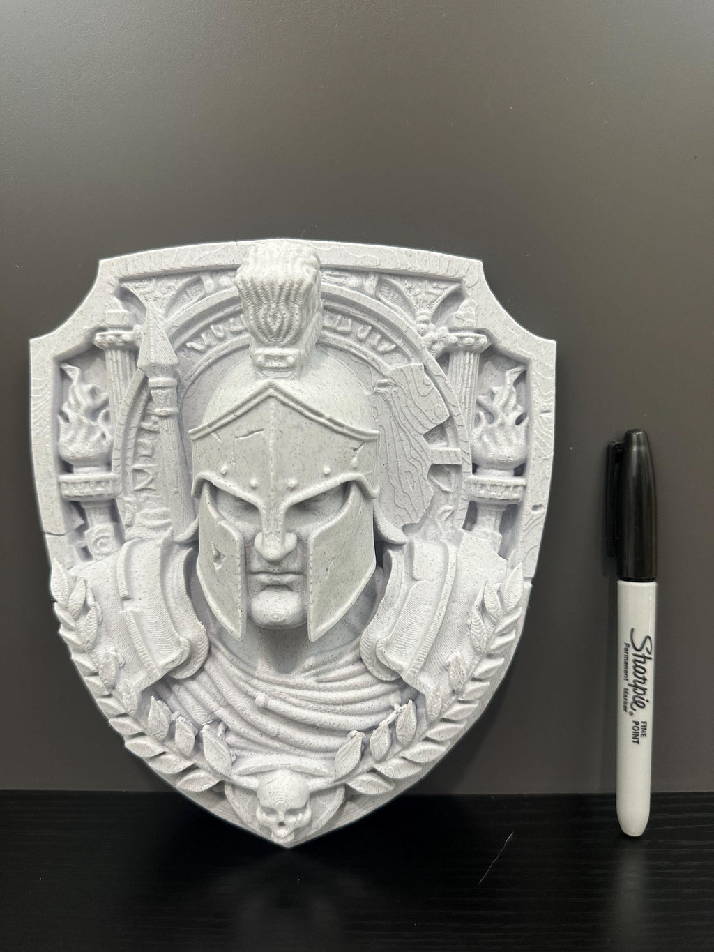 Spartan Warrior Wall Plaque Sculpture - Greek Gladiator Helmet Decor - Stone Style Wall Art - Man Cave Gym Decor - Ancient Warrior 8x7x3”