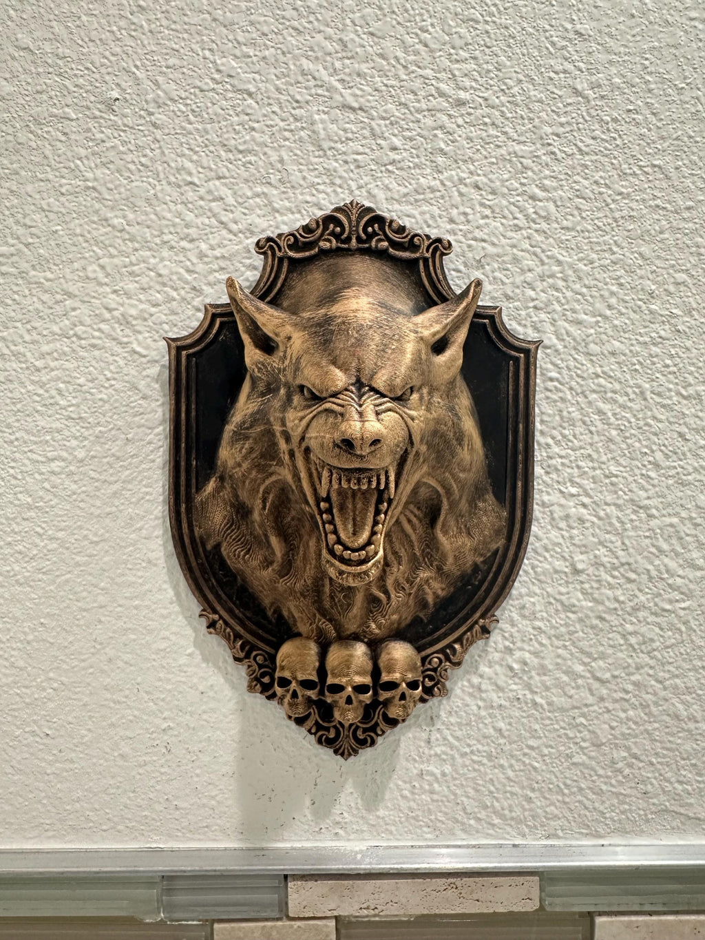 Werewolf Wall Mount - Gothic Wolf Head Wall Decor - Horror Home Art - Dark Fantasy Wall Plaque - Hand Painted